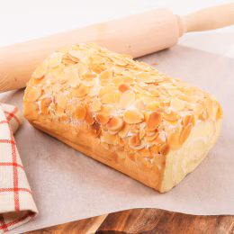 T&T Bakery Almond Swiss Roll (420g)