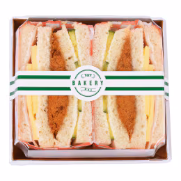 T&T Bakery Traditional Driedpork Sandwich (250g)