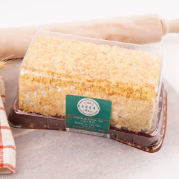 T&T Bakery Napoleon Green Tea Cake Roll (400g)