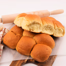 T&T Bakery Egg Tray Bun (300g)